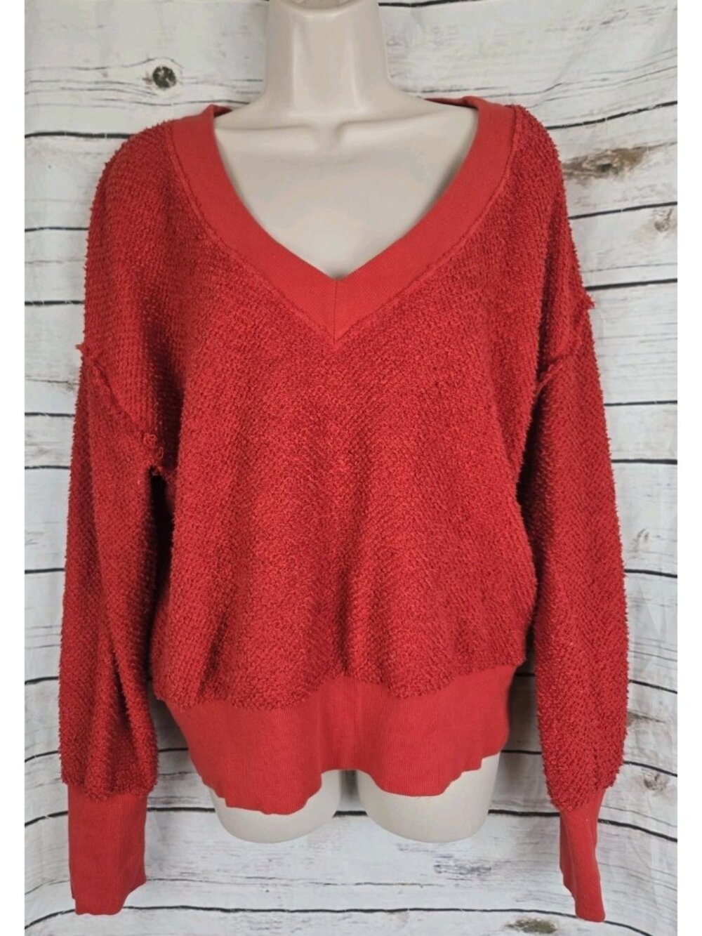 Anthropologie T.LA Zuri Textured Red Sweatshirt Pullover L French Terry V-Neck